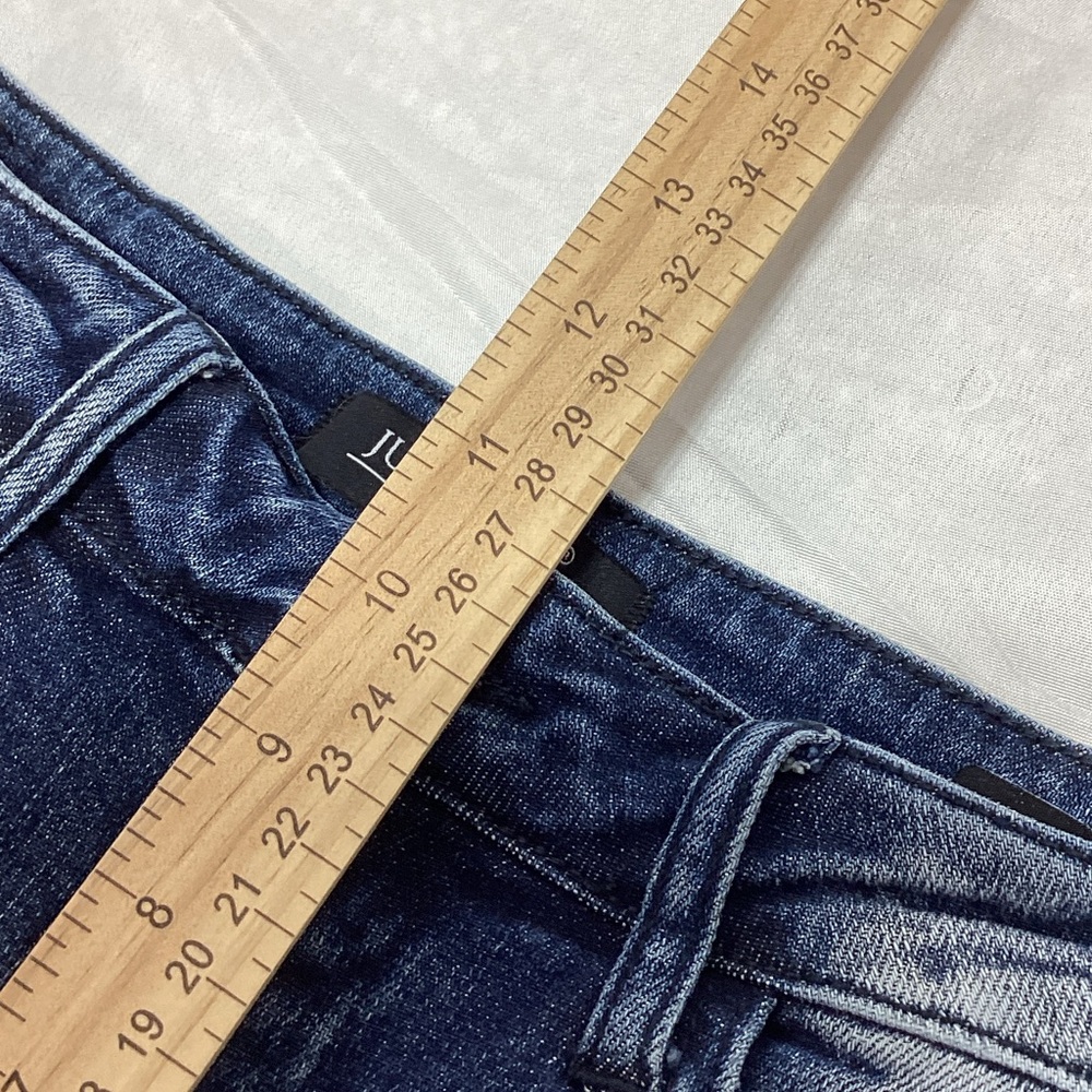 Judy Blue Relaxed fit 9/29 Ankle Jeans frayed hems - Picture 11 of 12
